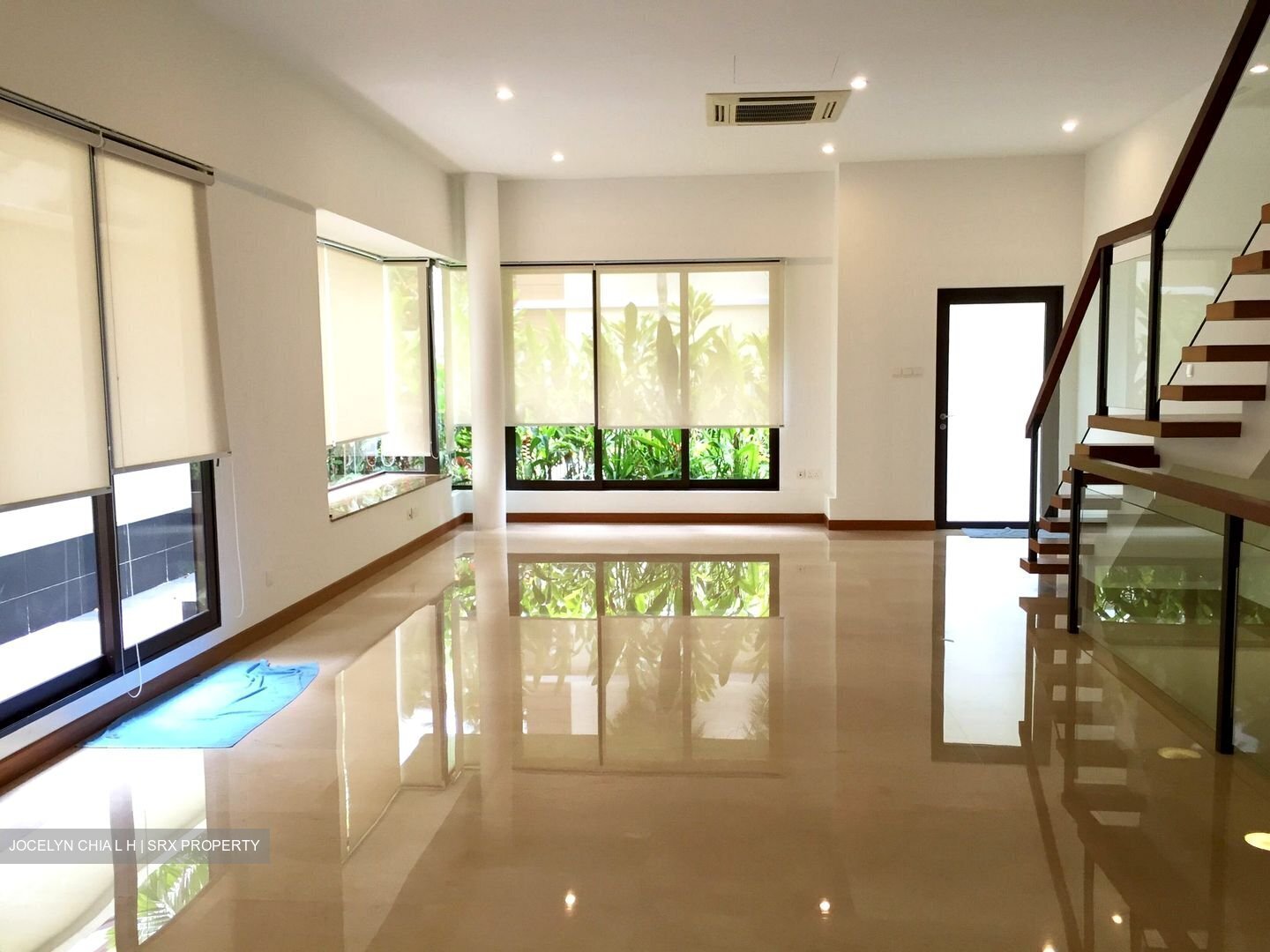 Lornie Road (D11), Terrace #426048051